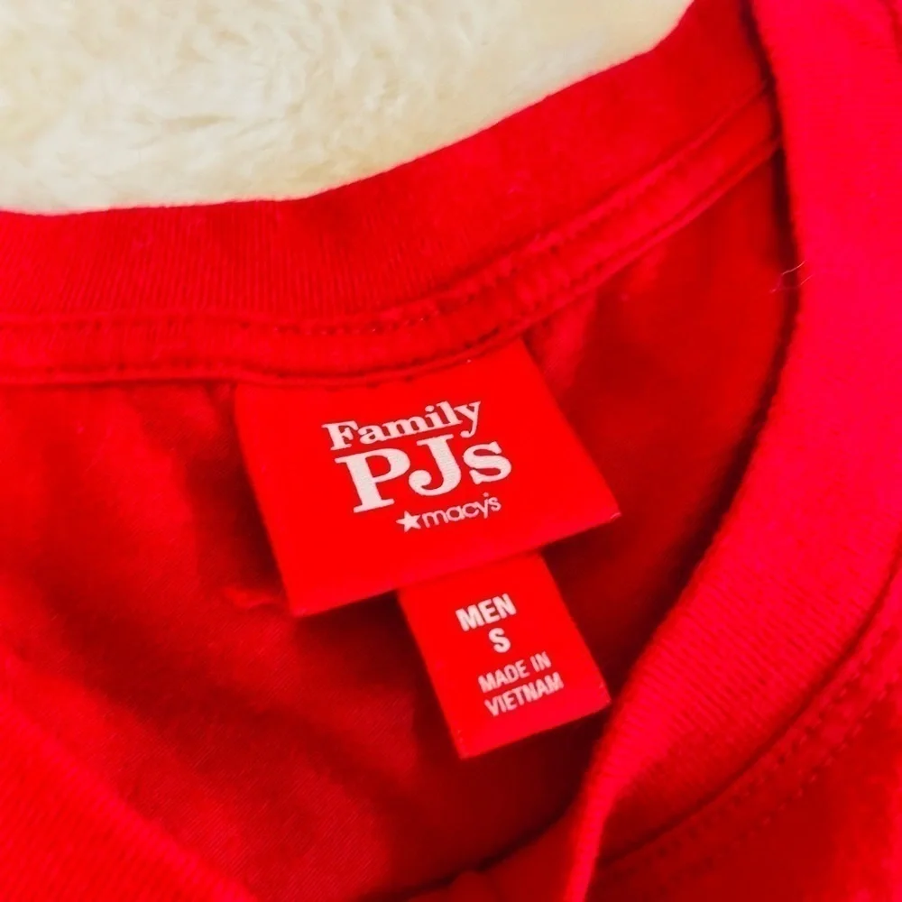 Macy’s Family PJ’s Matching Men's Merry Snowflake Red Christmas Holiday Pajamas
